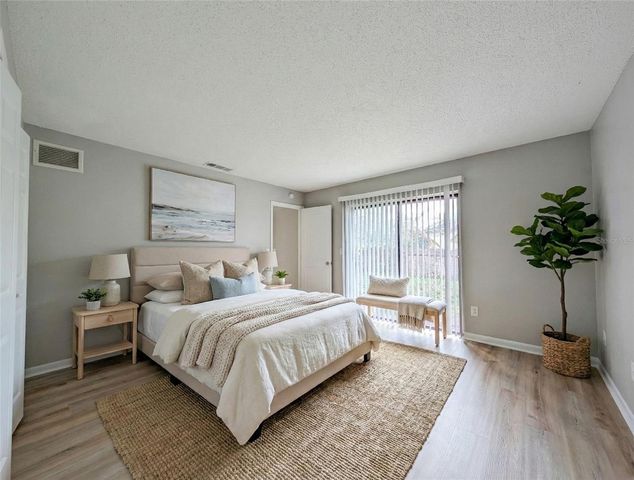 5226 2ND STREET, Orlando, FL 32810