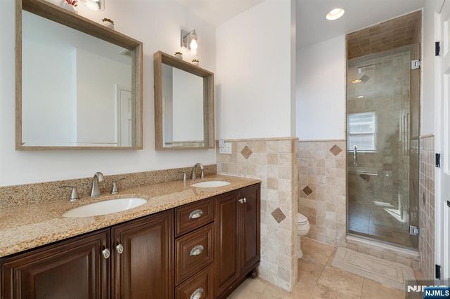 86 Wheaton Place, Rutherford, NJ 07070