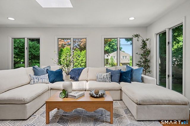 8 Ernel Drive, Greenwich, CT 06878