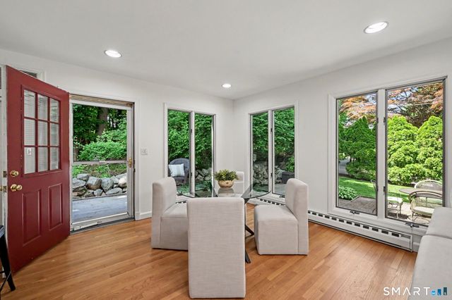 8 Ernel Drive, Greenwich, CT 06878