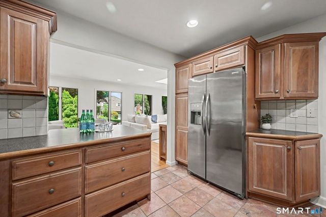8 Ernel Drive, Greenwich, CT 06878