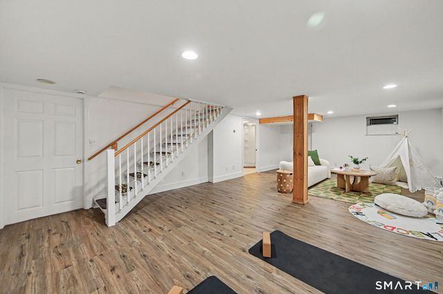 8 Ernel Drive, Greenwich, CT 06878