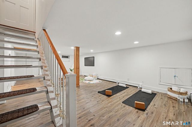 8 Ernel Drive, Greenwich, CT 06878