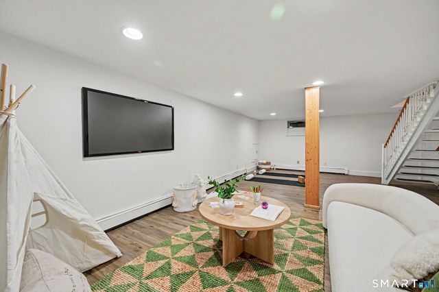 8 Ernel Drive, Greenwich, CT 06878