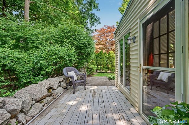 8 Ernel Drive, Greenwich, CT 06878