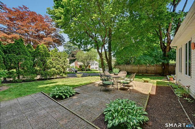 8 Ernel Drive, Greenwich, CT 06878