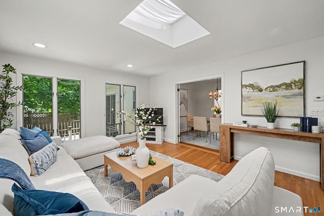 8 Ernel Drive, Greenwich, CT 06878