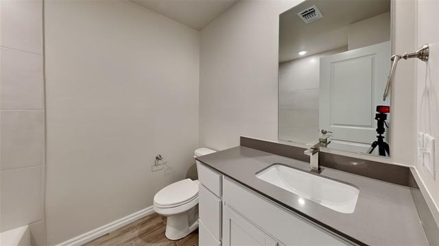 5317 Malpaso Creek Drive, Mustang, OK 73064