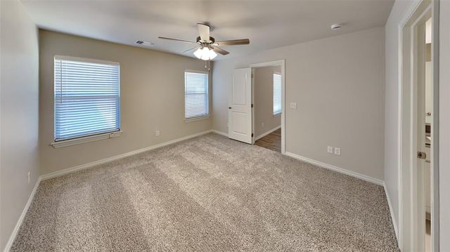 5317 Malpaso Creek Drive, Mustang, OK 73064