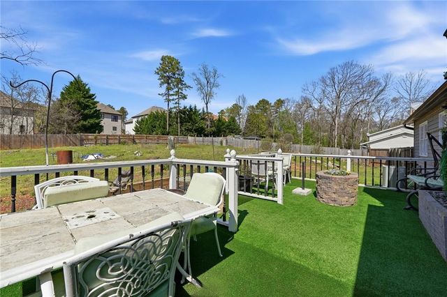 352 Trotters Ridge, Lawrenceville, GA 30043