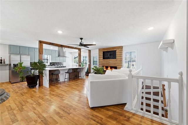 352 Trotters Ridge, Lawrenceville, GA 30043