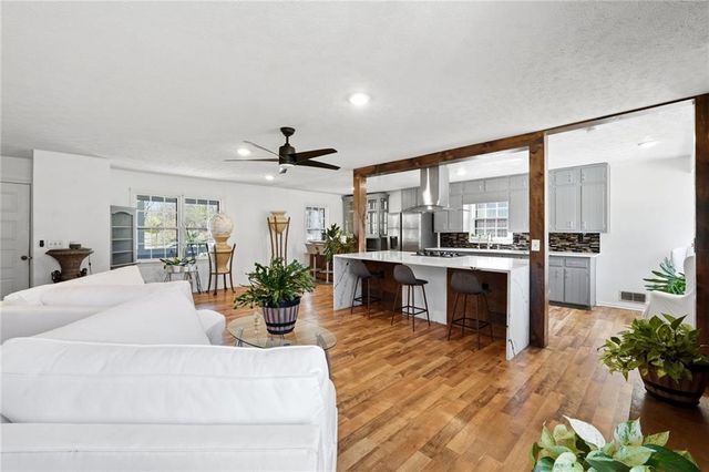 352 Trotters Ridge, Lawrenceville, GA 30043