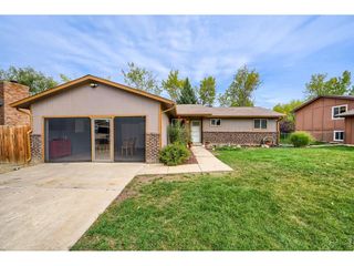 2542 Cambridge Dr, Longmont, CO 80503