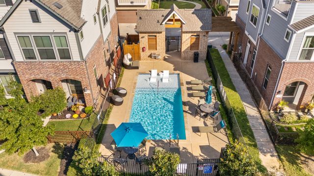 1065 Manacor Lane, Dallas, TX 75212