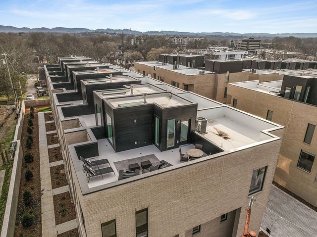 501 Little Channing Way, Nashville, TN 37212