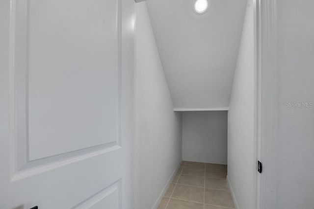1033 CALICO POINTE CIRCLE, Groveland, FL 34736
