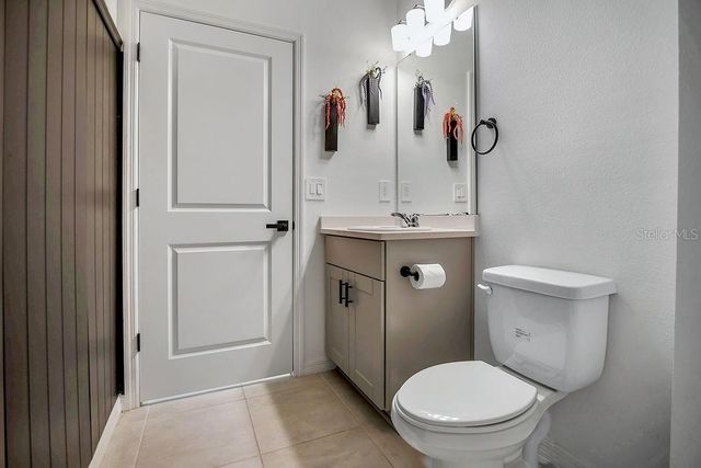1033 CALICO POINTE CIRCLE, Groveland, FL 34736