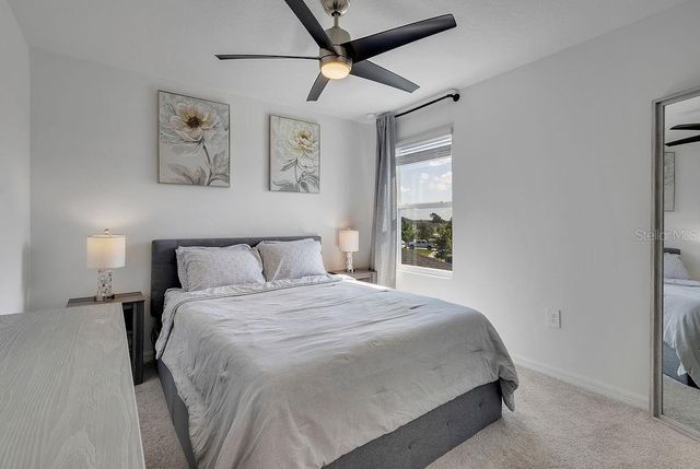 1033 CALICO POINTE CIRCLE, Groveland, FL 34736