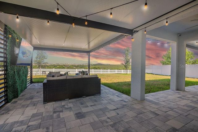 1033 CALICO POINTE CIRCLE, Groveland, FL 34736