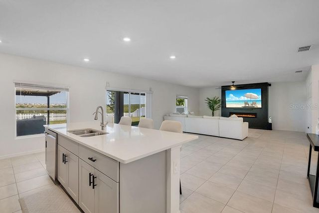 1033 CALICO POINTE CIRCLE, Groveland, FL 34736