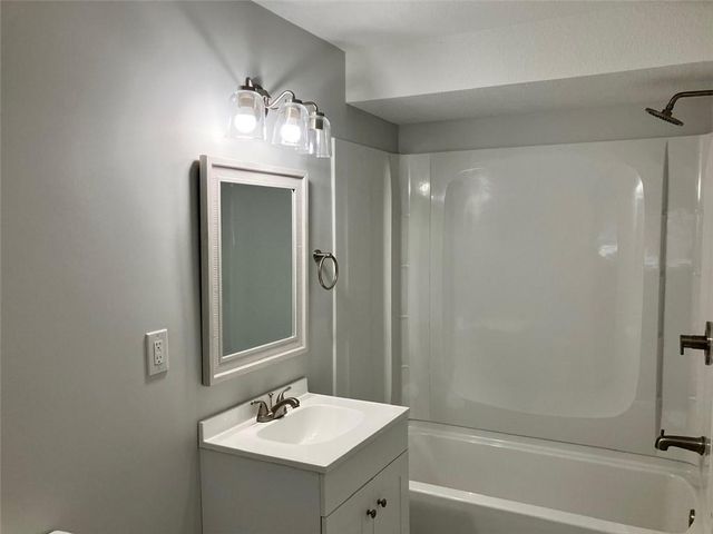 3160 Cleveland Avenue, Kansas City, KS 66104