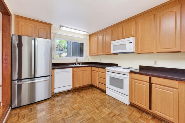 22821 Longdown Road, Cupertino, CA 95014