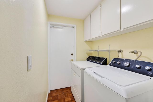 22821 Longdown Road, Cupertino, CA 95014