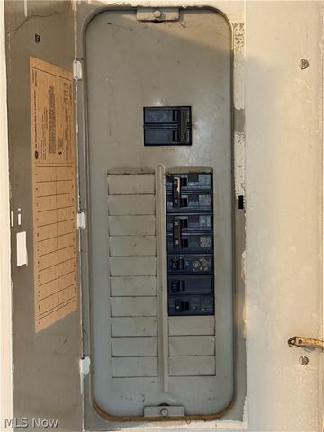 690 Lener Avenue SW, Warren, OH 44485