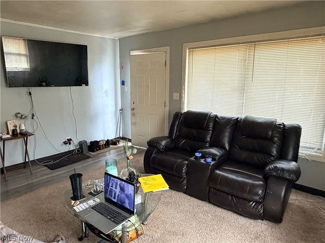 690 Lener Avenue SW, Warren, OH 44485