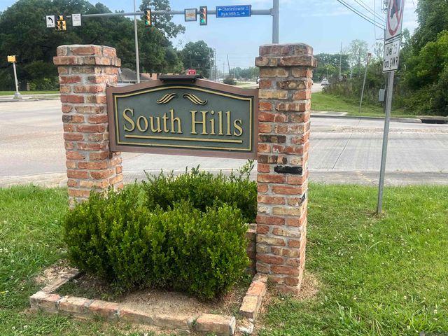 1348 Staring Ln, Baton Rouge, LA 70810