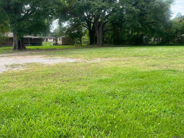 1348 Staring Ln, Baton Rouge, LA 70810