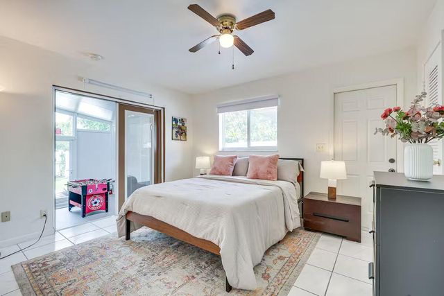 124 SW 2nd Street, Hallandale Beach, FL 33009