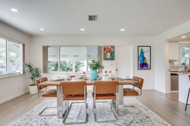 124 SW 2nd Street, Hallandale Beach, FL 33009