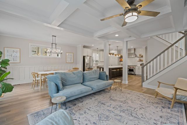 3443 Ault View Avenue, Cincinnati, OH 45208