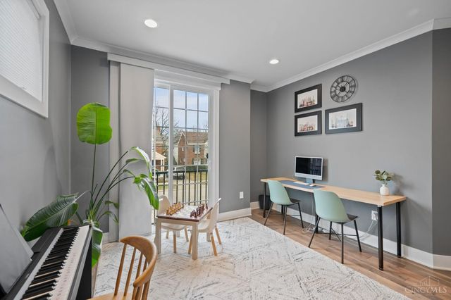 3443 Ault View Avenue, Cincinnati, OH 45208