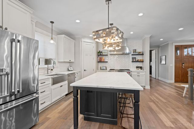 3443 Ault View Avenue, Cincinnati, OH 45208