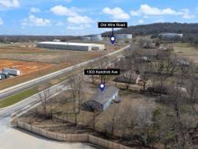 1303 Kendrick Avenue, Springdale, AR 72764