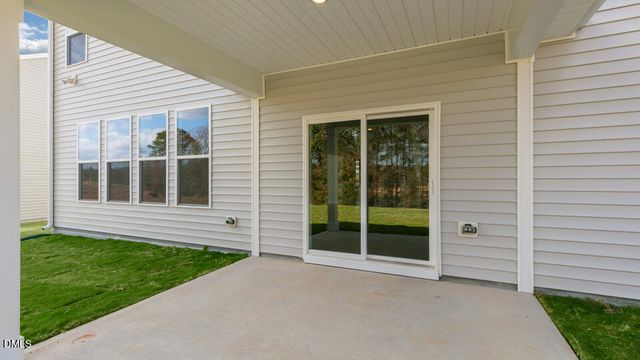 18 East Fire Opal Court, Clayton, NC 27520