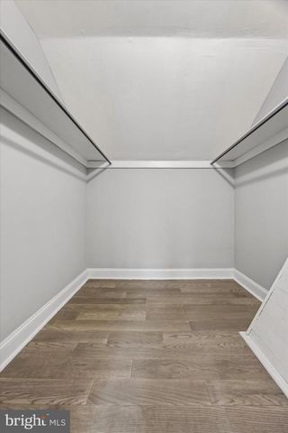 699 W VALLEY RD, Wayne, PA 19087