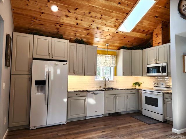 150 Hartwood Drive, Smallwood, NY 12778
