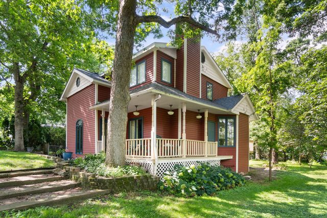 216 HICKORY Road, Oakwood Hills, IL 60013