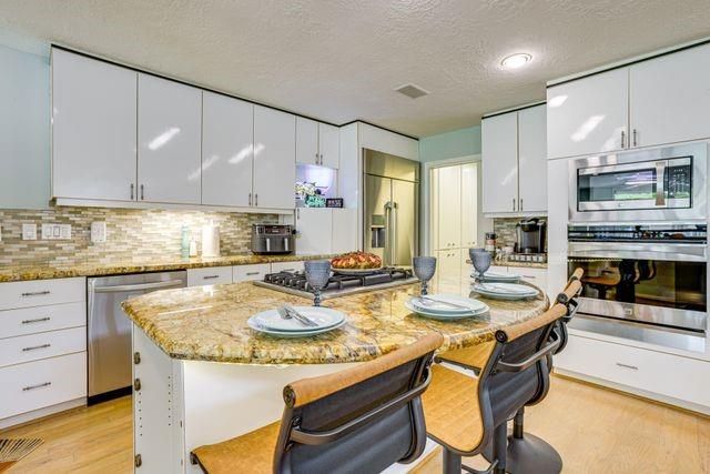 3362 Desert Inn Drive, Montgomery, TX 77356