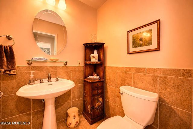 40 Woodstock Place, Freehold, NJ 07728