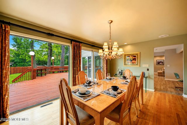 40 Woodstock Place, Freehold, NJ 07728