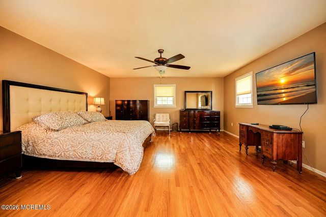 40 Woodstock Place, Freehold, NJ 07728