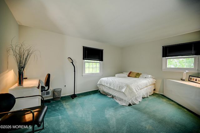 40 Woodstock Place, Freehold, NJ 07728