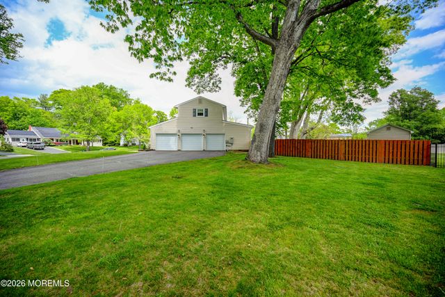 40 Woodstock Place, Freehold, NJ 07728