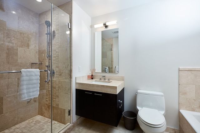 1 Franklin St 2011, Boston, MA 02110