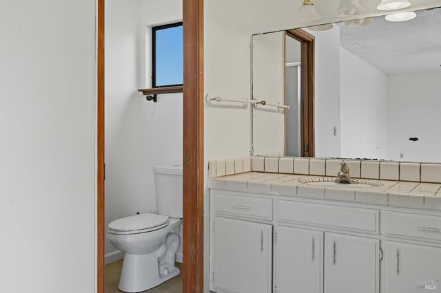 3480 Bergesen Ct, Kelseyville, CA 95451