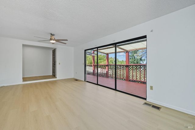 3480 Bergesen Ct, Kelseyville, CA 95451